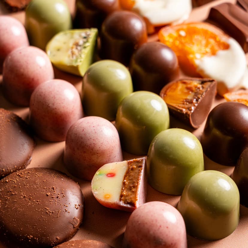 Assorted bubble gum fudge